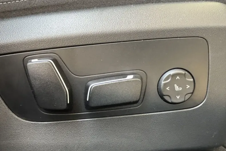 BMW 520 din 2024 cu 19.980 km - oferta BMW111244 - foto 12