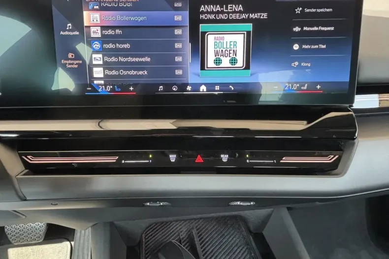 BMW 520 din 2024 cu 19.980 km - oferta BMW111244 - foto 22