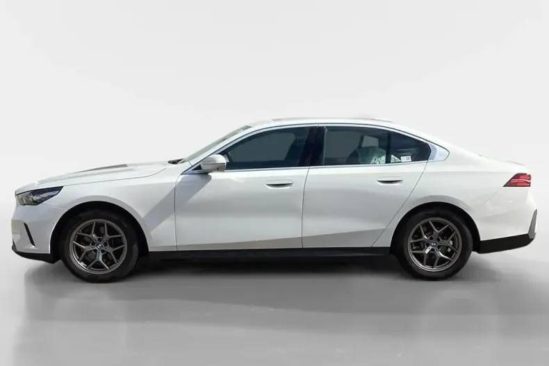 BMW 520 din 2024 cu 27.400 km - oferta BMW111246 - foto 2