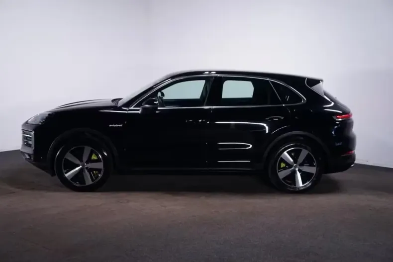 Porsche Cayenne din 2024 cu 14.245 km - oferta POR111272 - foto 2