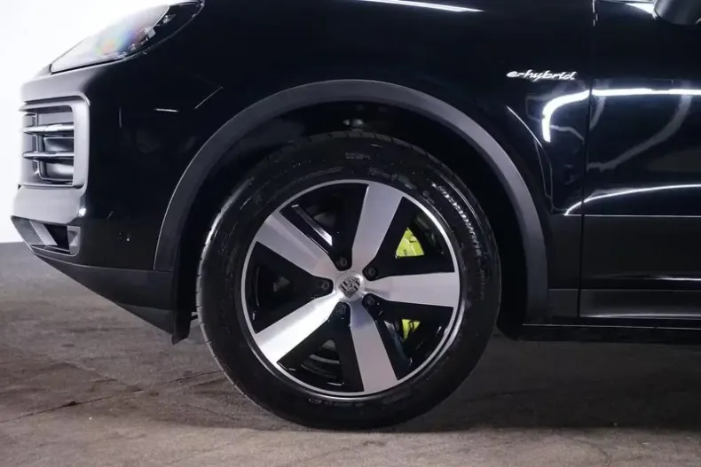 Porsche Cayenne din 2024 cu 14.245 km - oferta POR111272 - foto 3