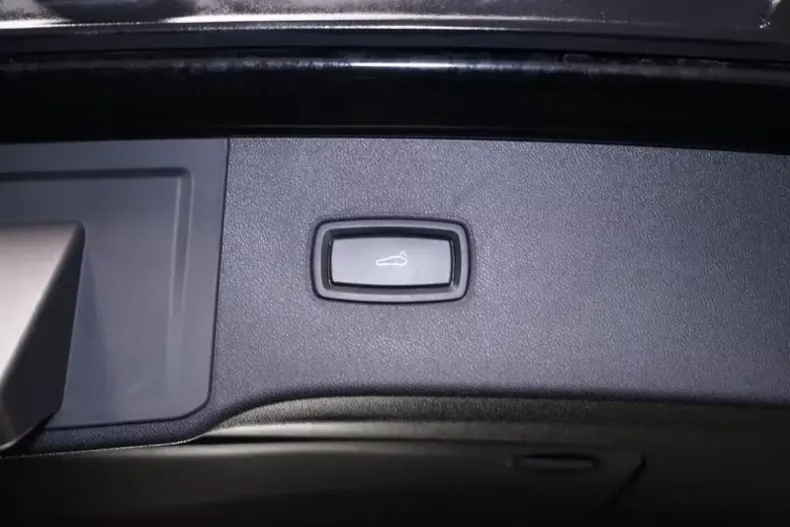 Porsche Cayenne din 2024 cu 14.245 km - oferta POR111272 - foto 9