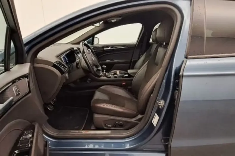 Ford Mondeo din 2021 cu 21.300 km - oferta FOR111285 - foto 6