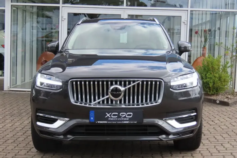 Volvo XC90 din 2023 cu 43.200 km - oferta VOL111288 - foto 2