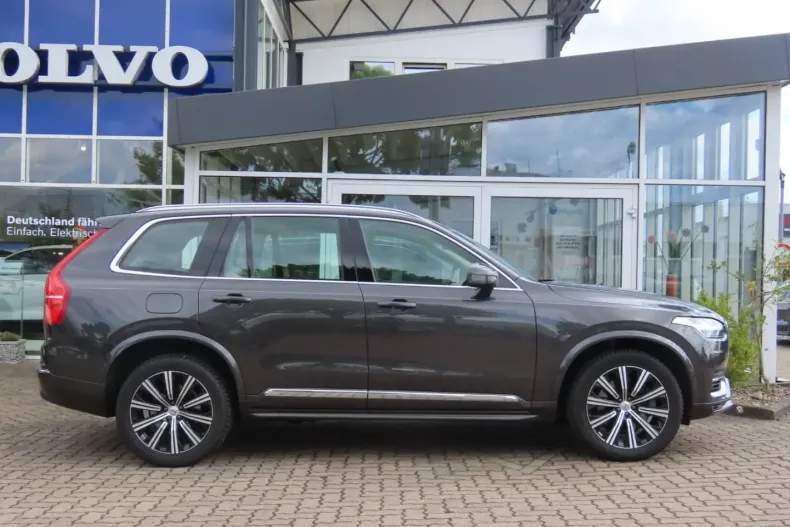 Volvo XC90 din 2023 cu 43.200 km - oferta VOL111288 - foto 3