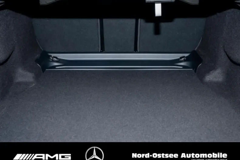 Mercedes-Benz E 220 din 2024 cu 8.634 km - oferta MER111297 - foto 14