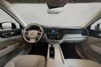 Volvo XC60 din 2022 cu 61.856 km - oferta VOL111306 - foto 14