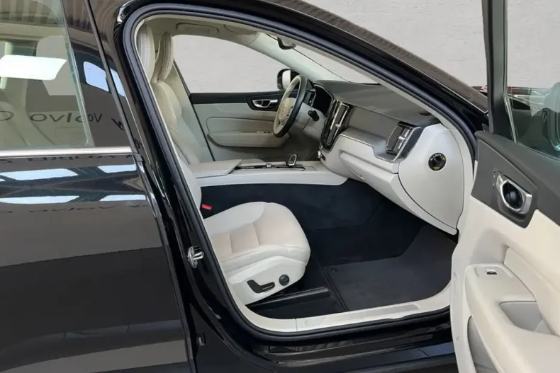 Volvo XC60 din 2022 cu 61.856 km - oferta VOL111306 - foto 20