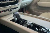 Volvo XC60 din 2022 cu 61.856 km - oferta VOL111306 - foto 27