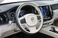 Volvo XC60 din 2021 cu 56.950 km - oferta VOL111307 - foto 12