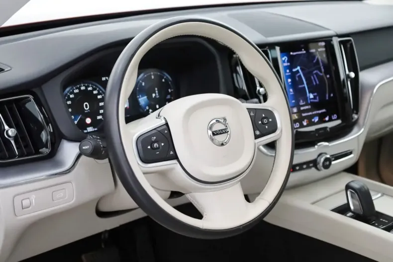 Volvo XC60 din 2021 cu 56.950 km - oferta VOL111307 - foto 12