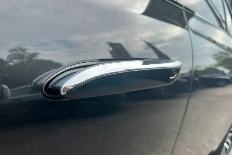 Mercedes-Benz E 200 din 2023 cu 42.371 km - oferta MER111310 - foto 5