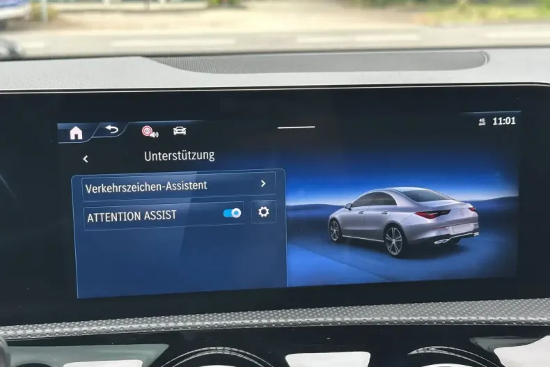 Mercedes-Benz CLA 200 din 2023 cu 68.695 km - oferta MER111314 - foto 19