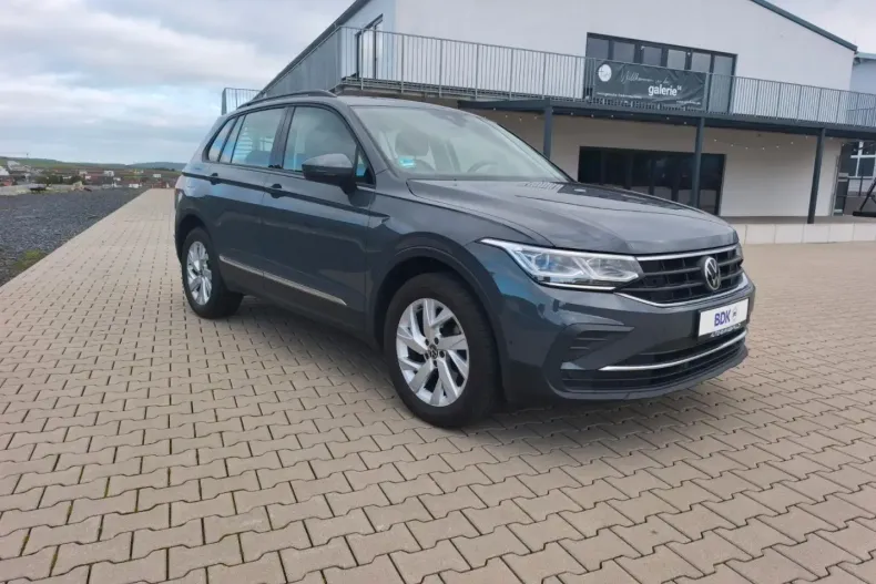 Volkswagen Tiguan din 2021 cu 79.500 km - oferta VOL111323 - foto 3