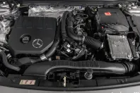 Mercedes-Benz CLA 200 din 2024 cu 5.000 km - oferta MER111324 - foto 8