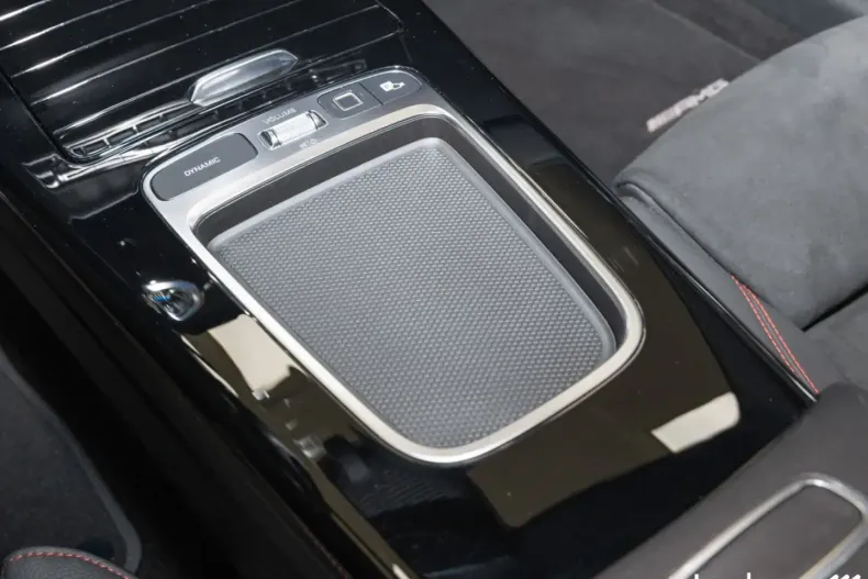 Mercedes-Benz CLA 200 din 2024 cu 5.000 km - oferta MER111324 - foto 23