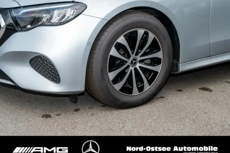 Mercedes-Benz E 220 din 2024 cu 8.634 km - oferta MER111332 - foto 2