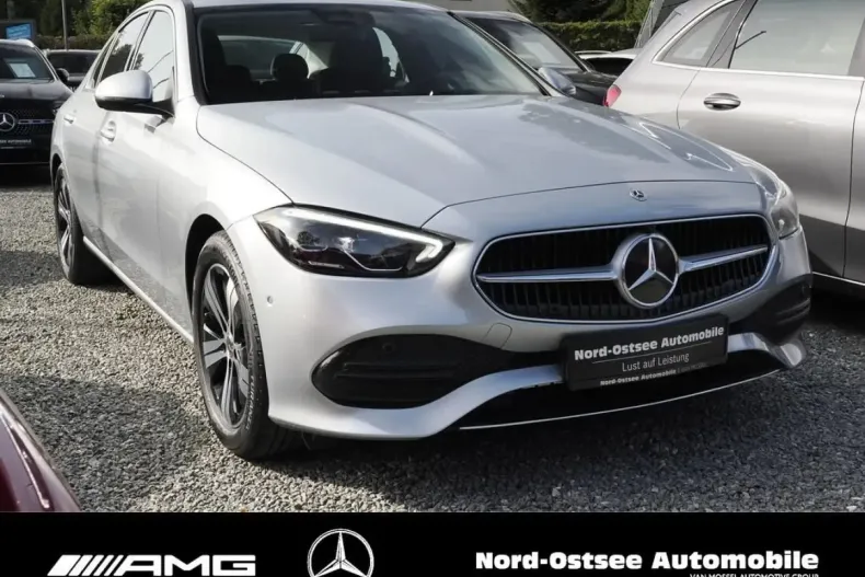 Mercedes-Benz C 180 din 2024 cu 3.184 km - oferta MER111346 - foto 3