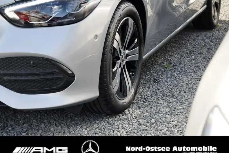 Mercedes-Benz C 180 din 2024 cu 3.184 km - oferta MER111346 - foto 5