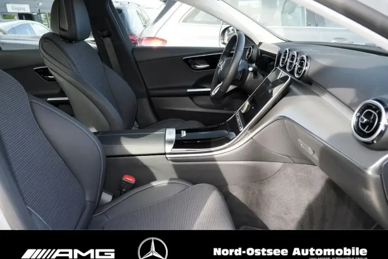 Mercedes-Benz C 180 din 2024 cu 3.184 km - oferta MER111346 - foto 10