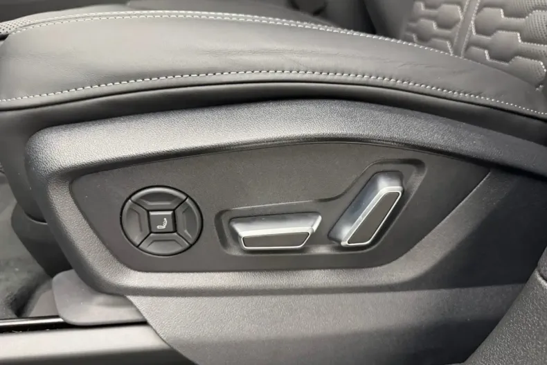 Audi RSQ8 din 2024 cu 6.000 km - oferta AUD111355 - foto 5