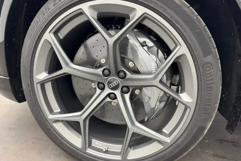 Audi RSQ8 din 2024 cu 6.000 km - oferta AUD111355 - foto 15