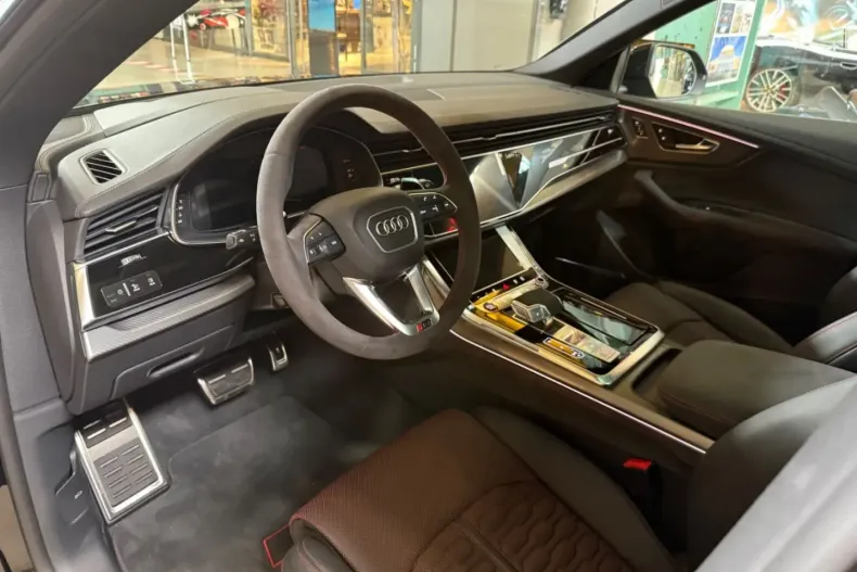 Audi RSQ8 din 2025 cu 1.370 km - oferta AUD111358 - foto 9