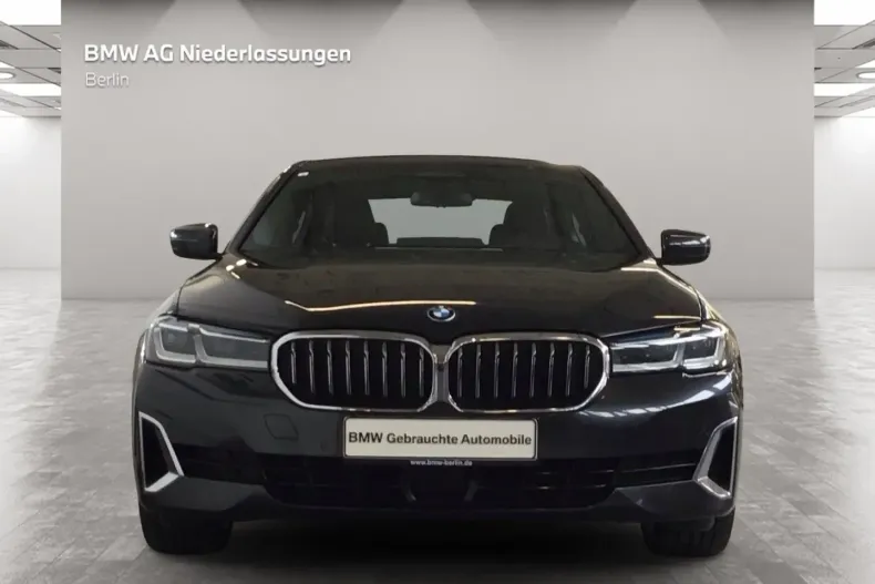 BMW 545 din 2022 cu 53.199 km - oferta BMW111399 - foto 4