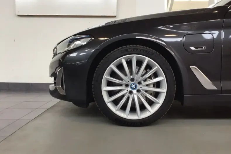 BMW 545 din 2022 cu 53.199 km - oferta BMW111399 - foto 6