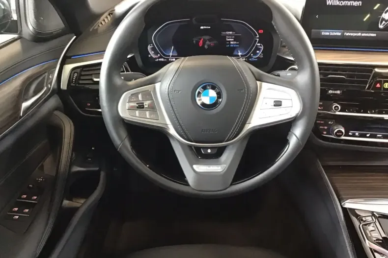 BMW 545 din 2022 cu 53.199 km - oferta BMW111399 - foto 9