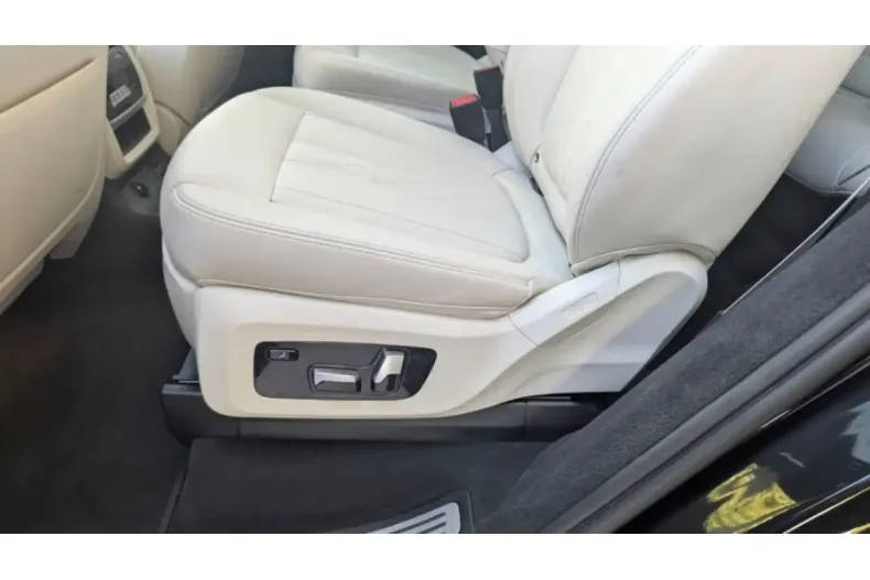 BMW X7 M50 din 2022 cu 55.980 km - oferta BMW111415 - foto 14