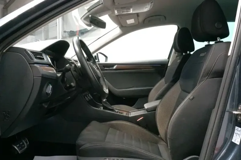 Skoda Superb din 2021 cu 95.015 km - oferta SKO111417 - foto 8