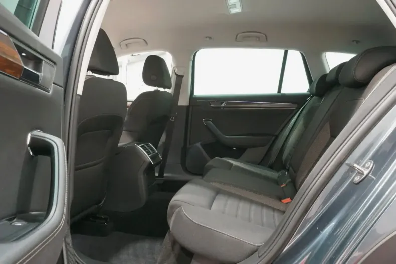 Skoda Superb din 2021 cu 95.015 km - oferta SKO111417 - foto 19