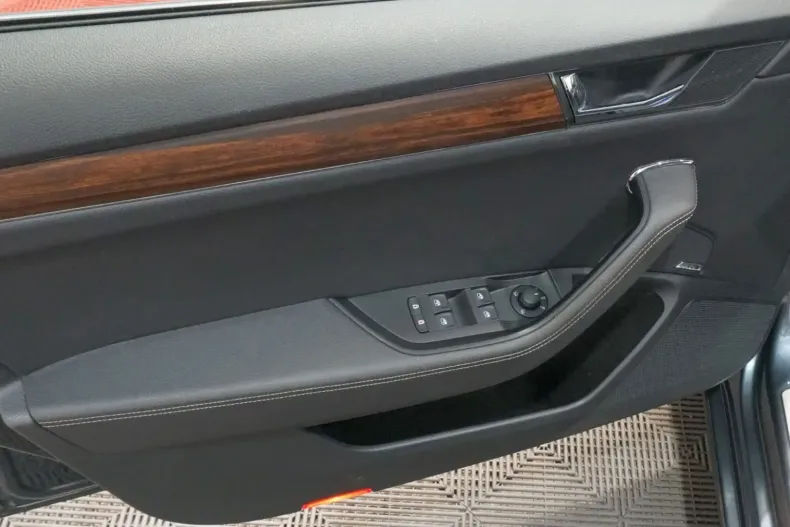 Skoda Superb din 2021 cu 95.015 km - oferta SKO111417 - foto 20