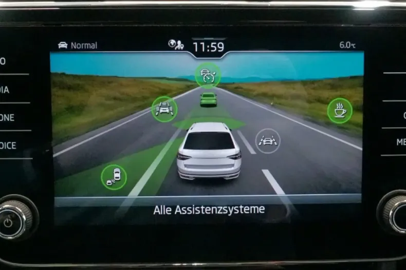 Skoda Superb din 2021 cu 95.015 km - oferta SKO111417 - foto 27