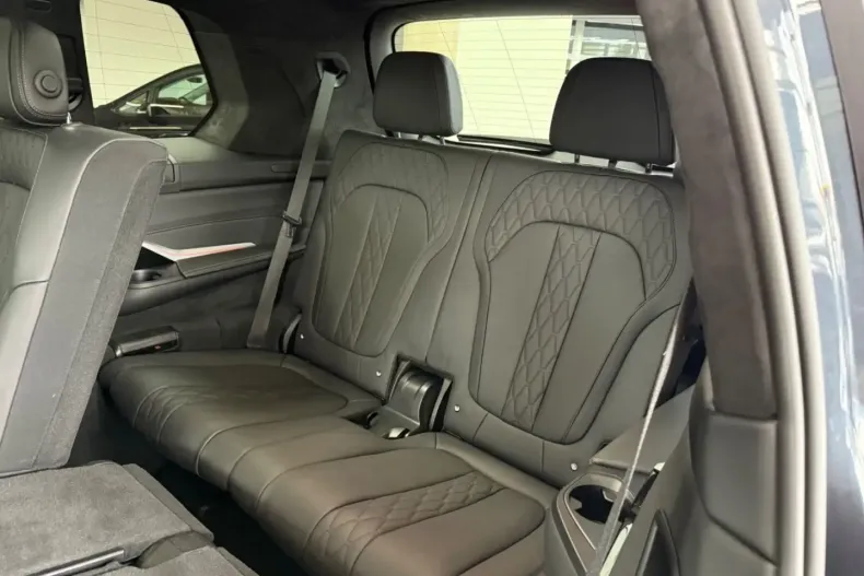 BMW X7 M50 din 2021 cu 95.879 km - oferta BMW111420 - foto 28