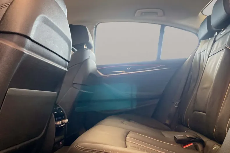 BMW 530 din 2022 cu 33.941 km - oferta BMW111439 - foto 6