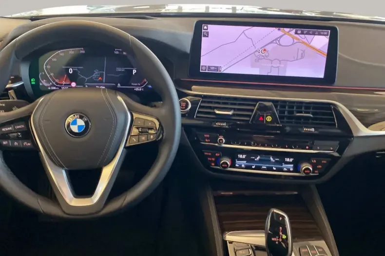 BMW 530 din 2022 cu 33.941 km - oferta BMW111439 - foto 7