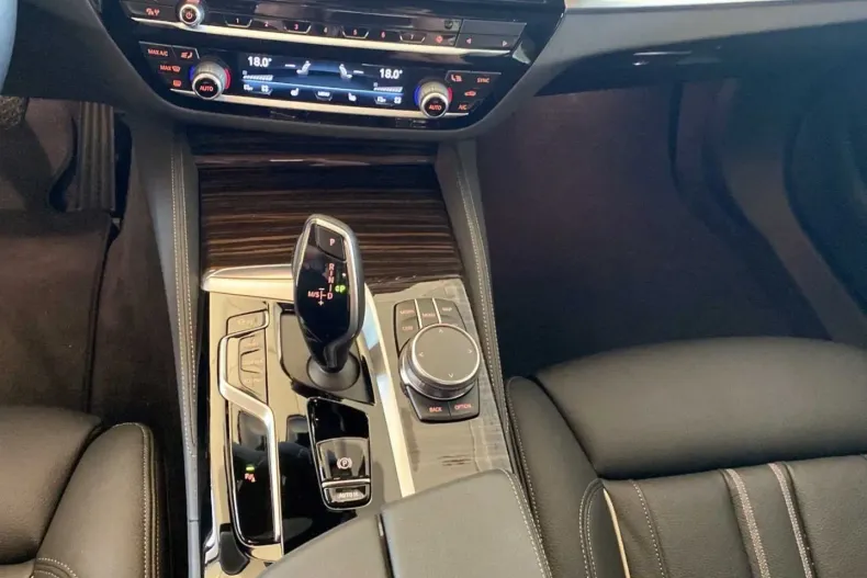 BMW 530 din 2022 cu 33.941 km - oferta BMW111439 - foto 19