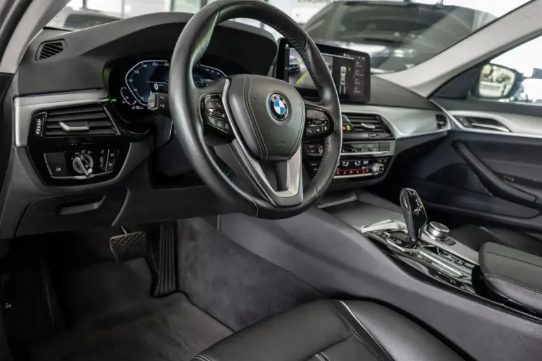 BMW 530 din 2022 cu 43.759 km - oferta BMW111452 - foto 19