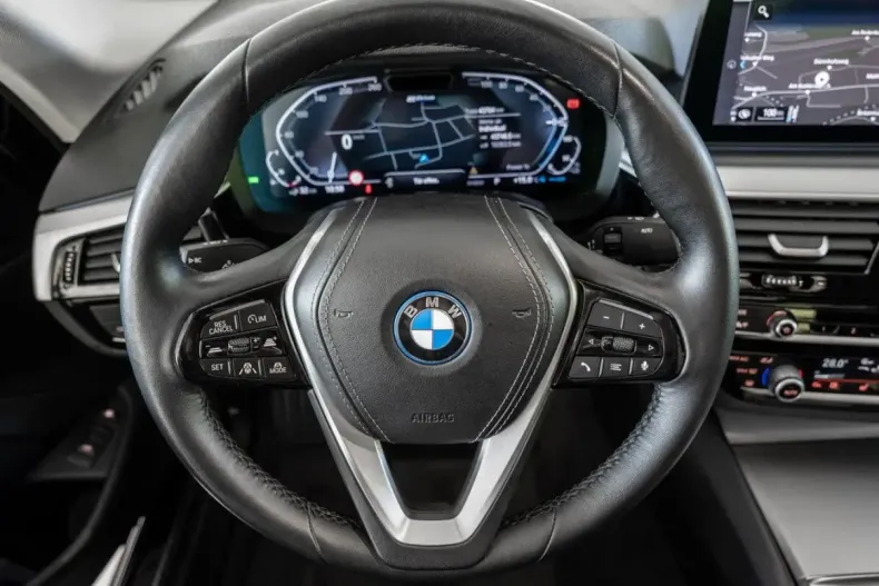 BMW 530 din 2022 cu 43.759 km - oferta BMW111453 - foto 9