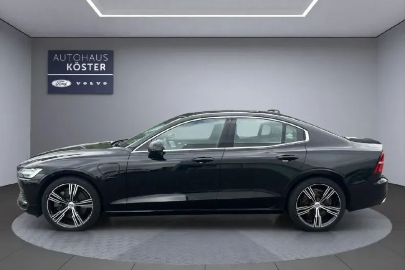 Volvo S60 din 2020 cu 29.575 km - oferta VOL111470 - foto 2