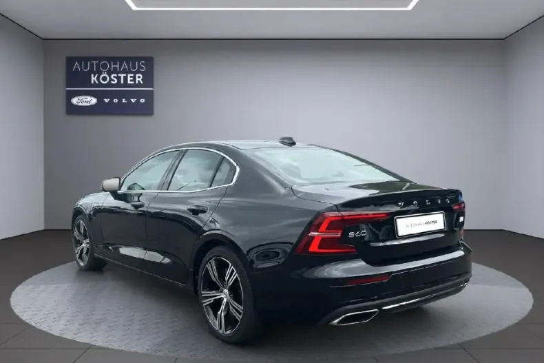 Volvo S60 din 2020 cu 29.575 km - oferta VOL111470 - foto 3