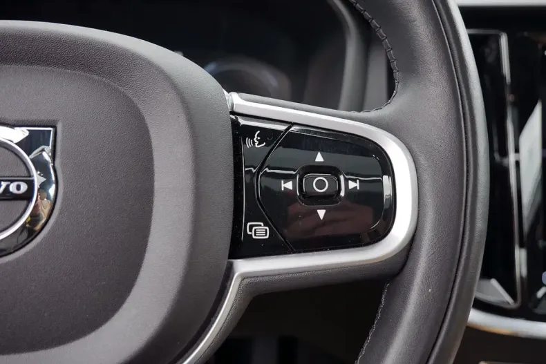 Volvo S60 din 2022 cu 23.435 km - oferta VOL111472 - foto 29