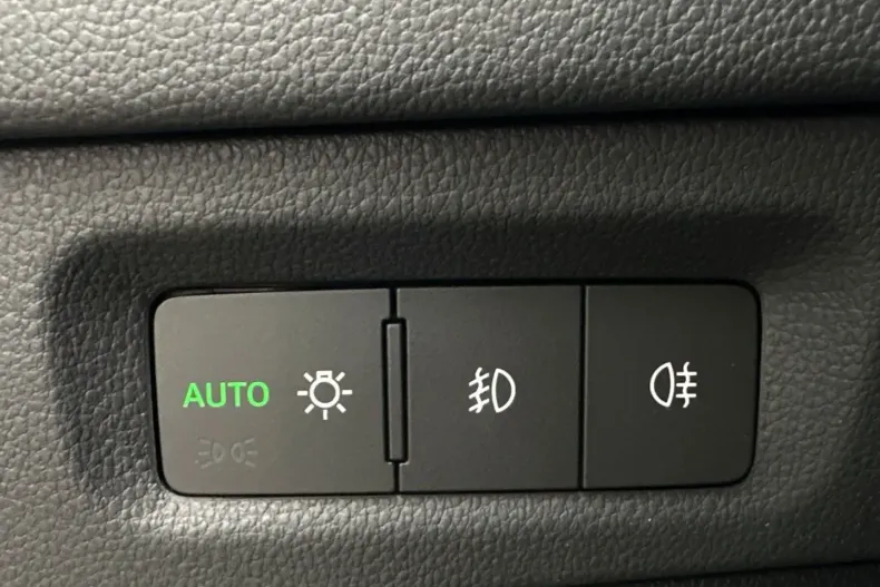 Skoda Octavia din 2023 cu 28.584 km - oferta SKO111479 - foto 17