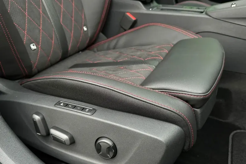 Skoda Octavia din 2023 cu 28.584 km - oferta SKO111479 - foto 40