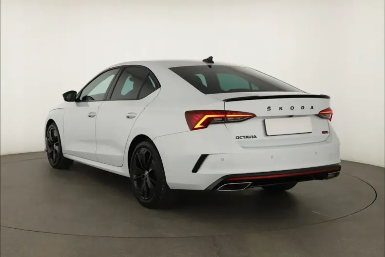 Skoda Octavia din 2023 cu 23.814 km - oferta SKO111484 - foto 3