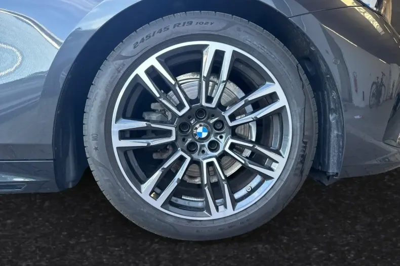 BMW 520 din 2024 cu 20.229 km - oferta BMW111500 - foto 4