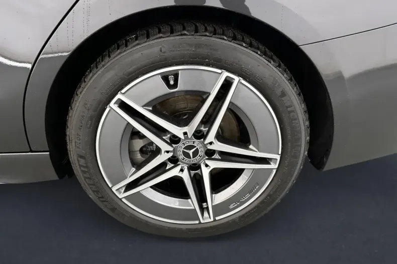 Mercedes-Benz C 220 din 2024 cu 18.478 km - oferta MER111509 - foto 5