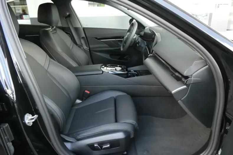 BMW 520 din 2024 cu 22.143 km - oferta BMW111512 - foto 13